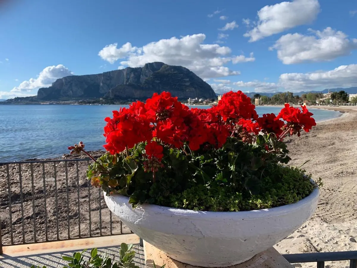 Mondello Beach Luxury Apartments Palermo